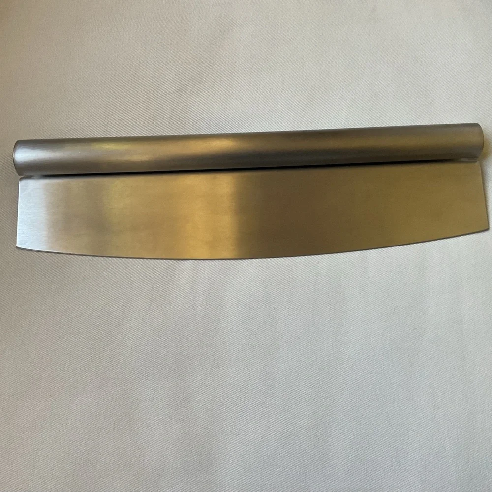 NIB Bialetti Pizza Chopper